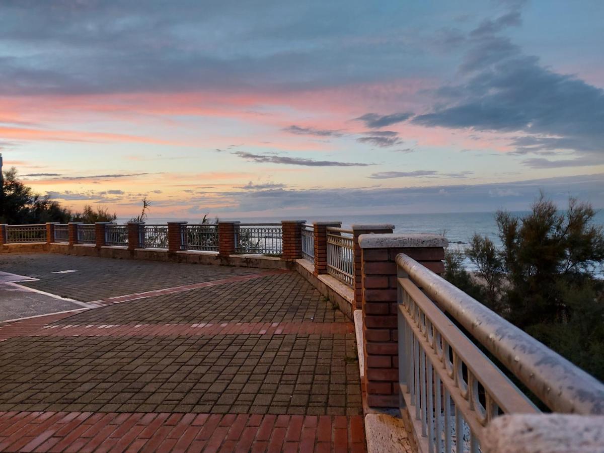 I Tre Marchi Rooms / Camera Mare Termoli Exterior foto